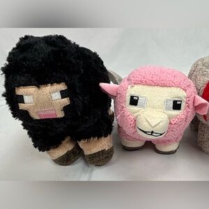 Mojang Minecraft Movie Pink Black Sheep Gaming Stuffed Animal Plush Set 2